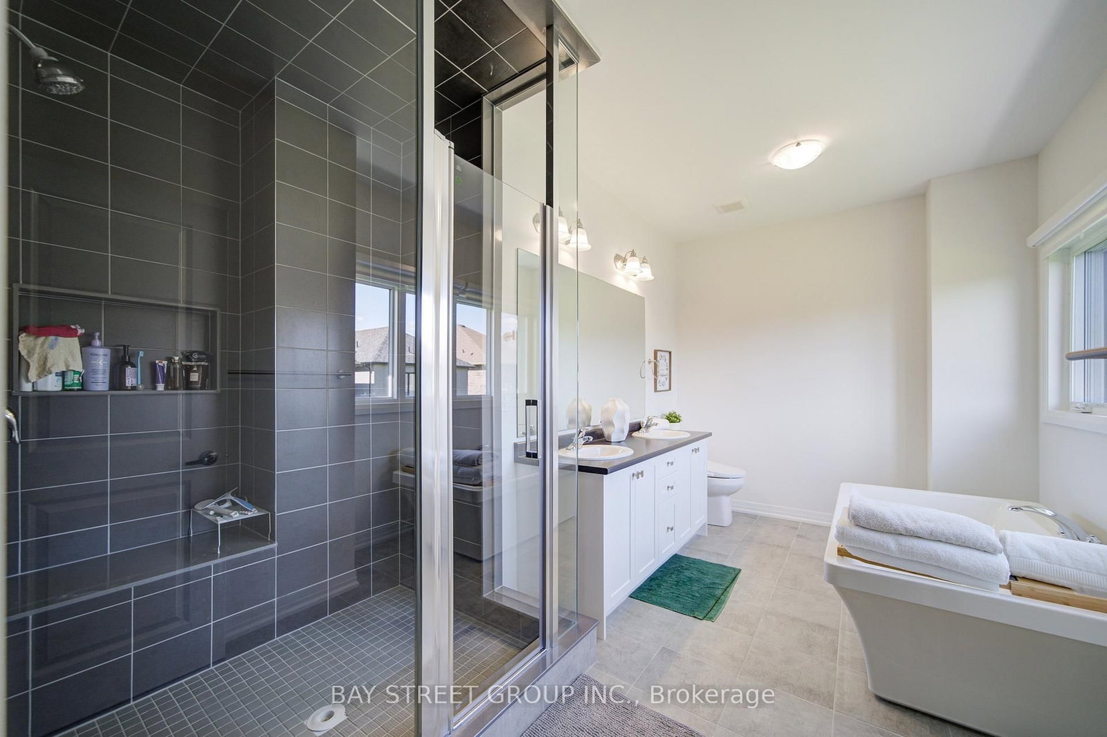 427 Coronation Road • Whitby, ON photo 74