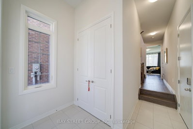 427 Coronation Road • Whitby, ON photo 9