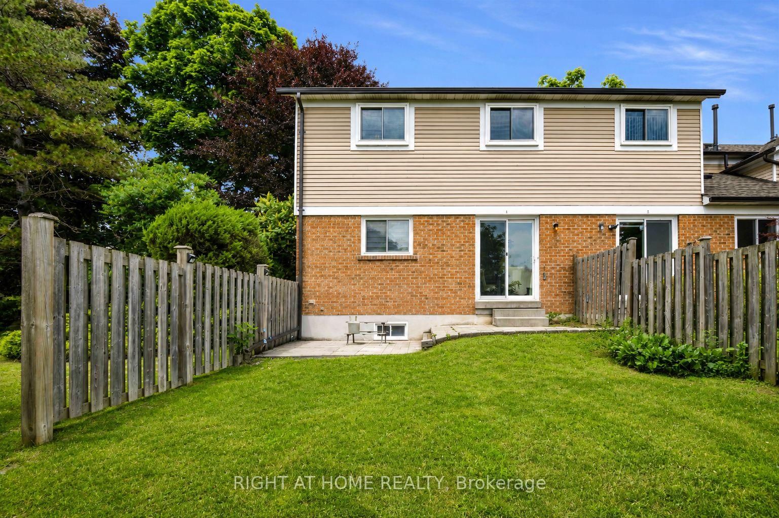 1055 Central Park Boulevard N • ##4 • Oshawa, ON photo 14