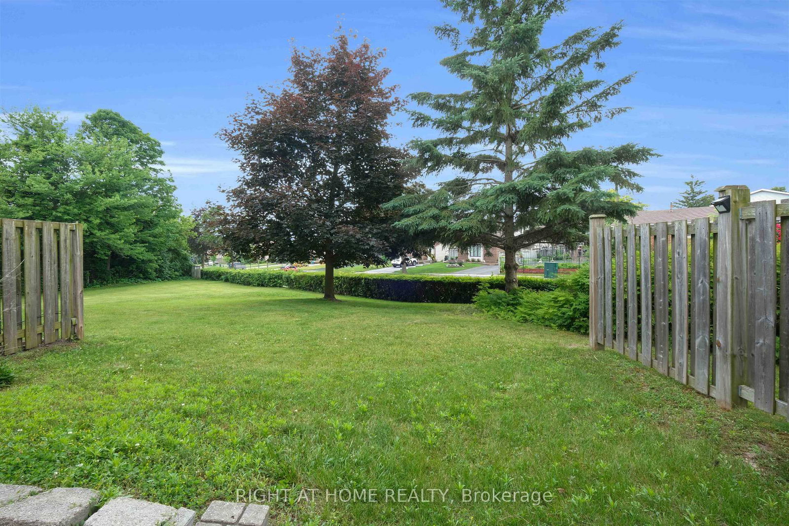 1055 Central Park Boulevard N • ##4 • Oshawa, ON photo 15