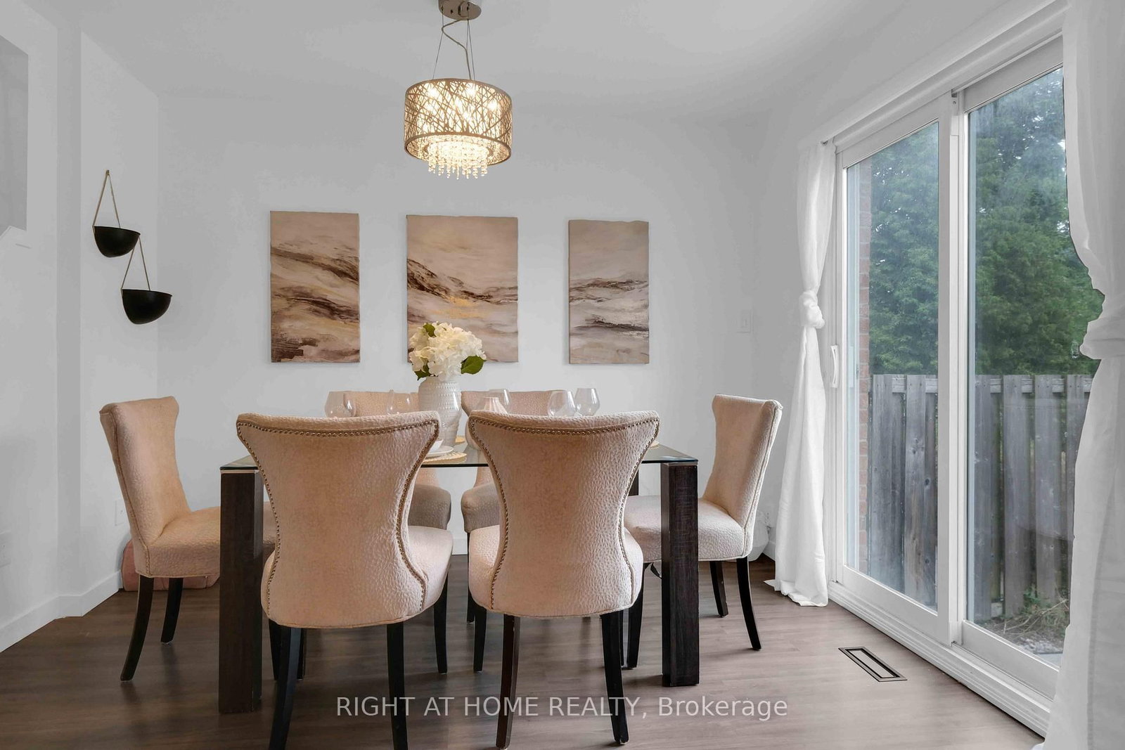 1055 Central Park Boulevard N • ##4 • Oshawa, ON photo 9