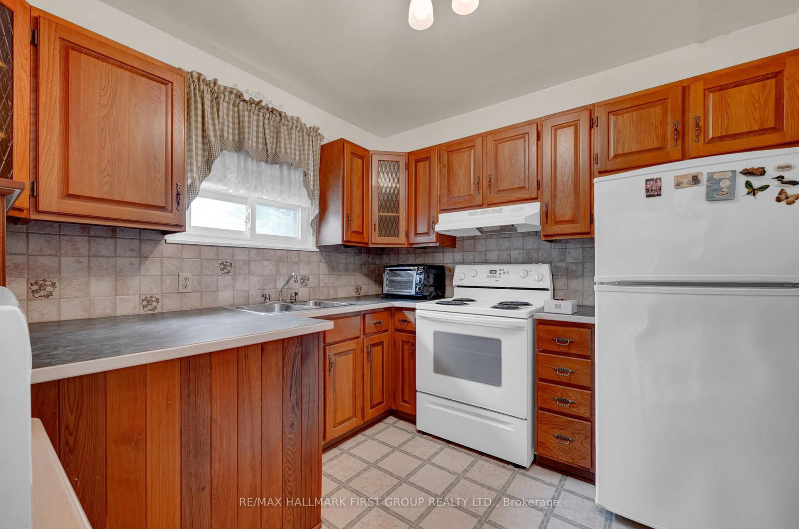 35 Tulloch Drive • Ajax, ON photo 14