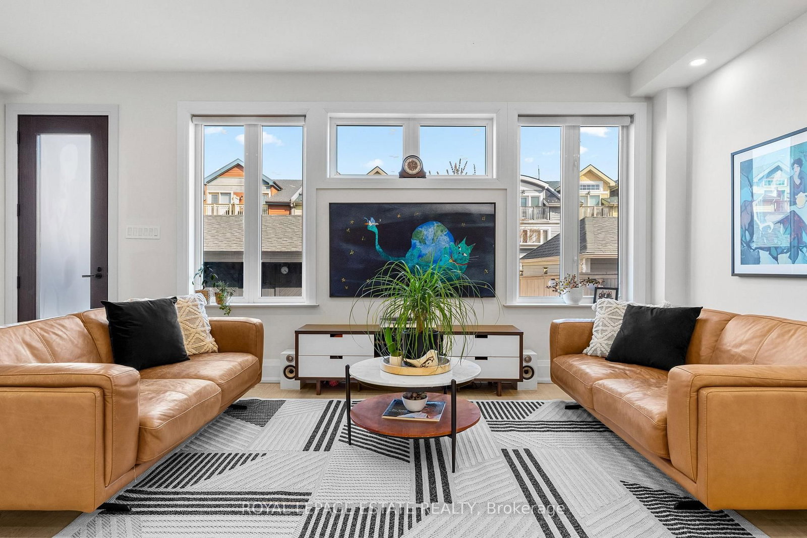 95 Boardwalk Drive • Toronto, ON photo 14