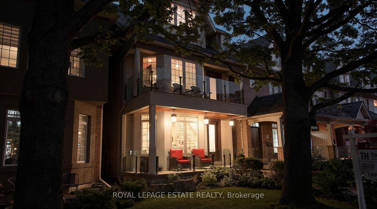 95 Boardwalk Drive • Toronto, ON photo 3