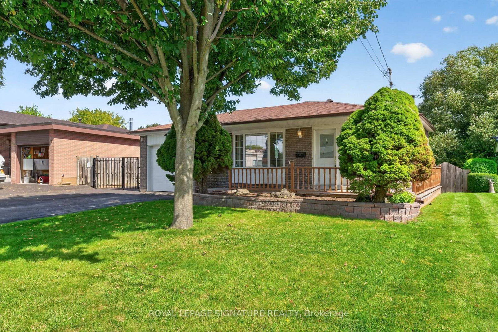 681 Balaton Avenue • Pickering, ON photo 1