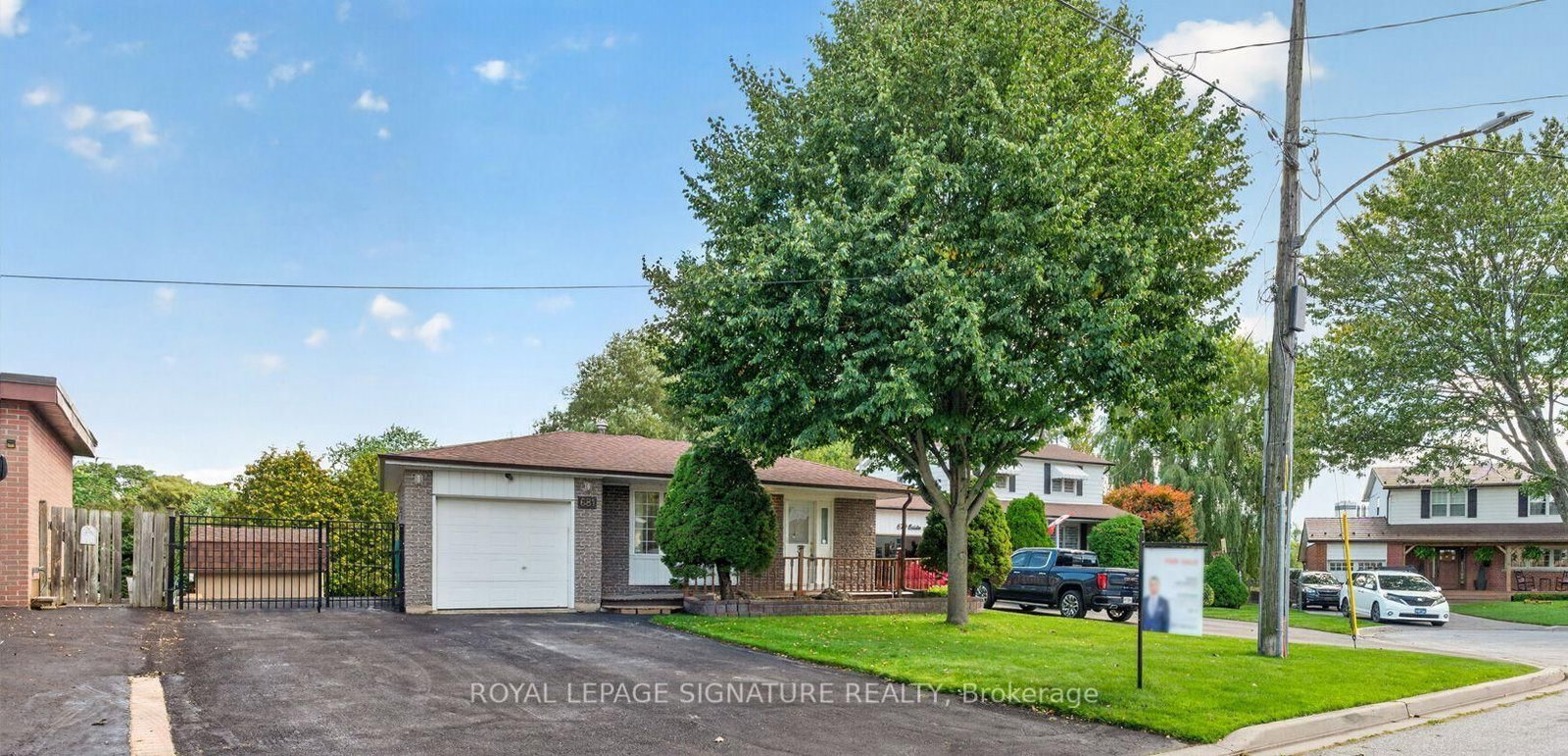 681 Balaton Avenue • Pickering, ON photo 2