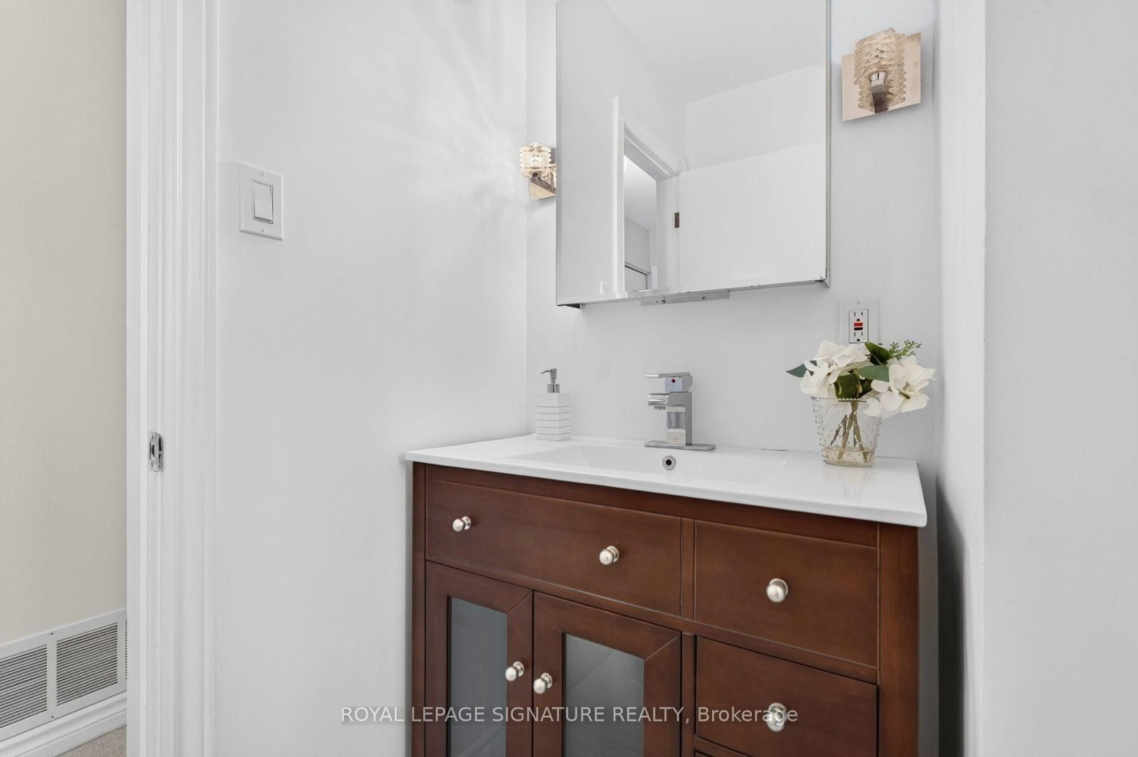 681 Balaton Avenue • Pickering, ON photo 29