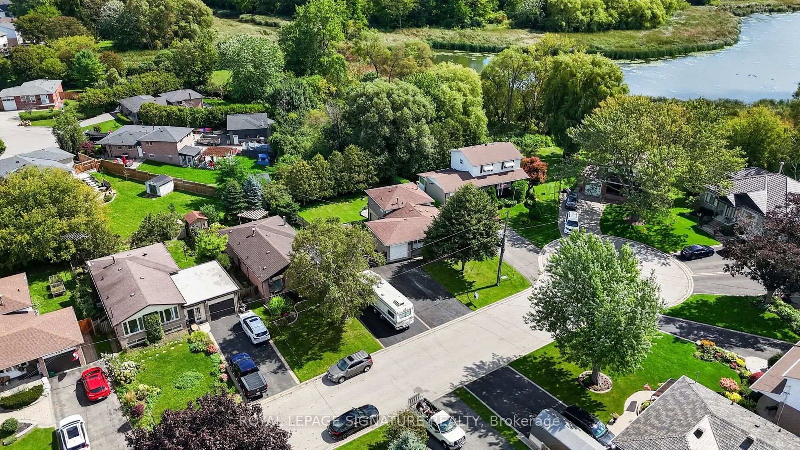 681 Balaton Avenue • Pickering, ON photo 4