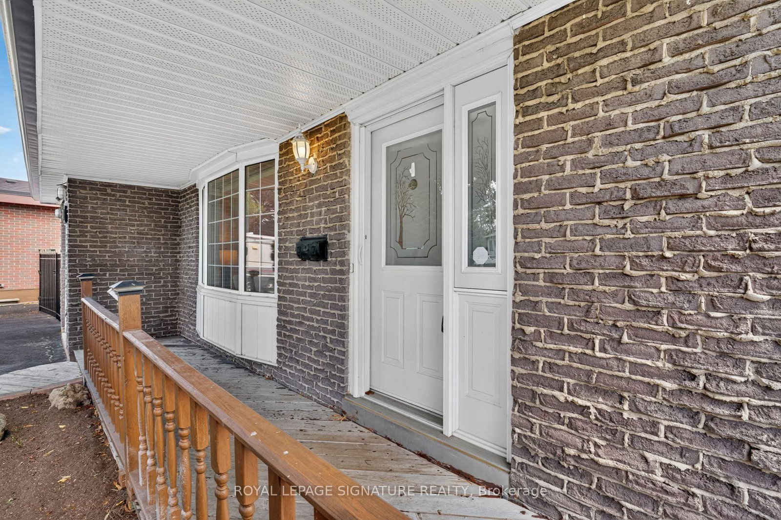 681 Balaton Avenue • Pickering, ON photo 6