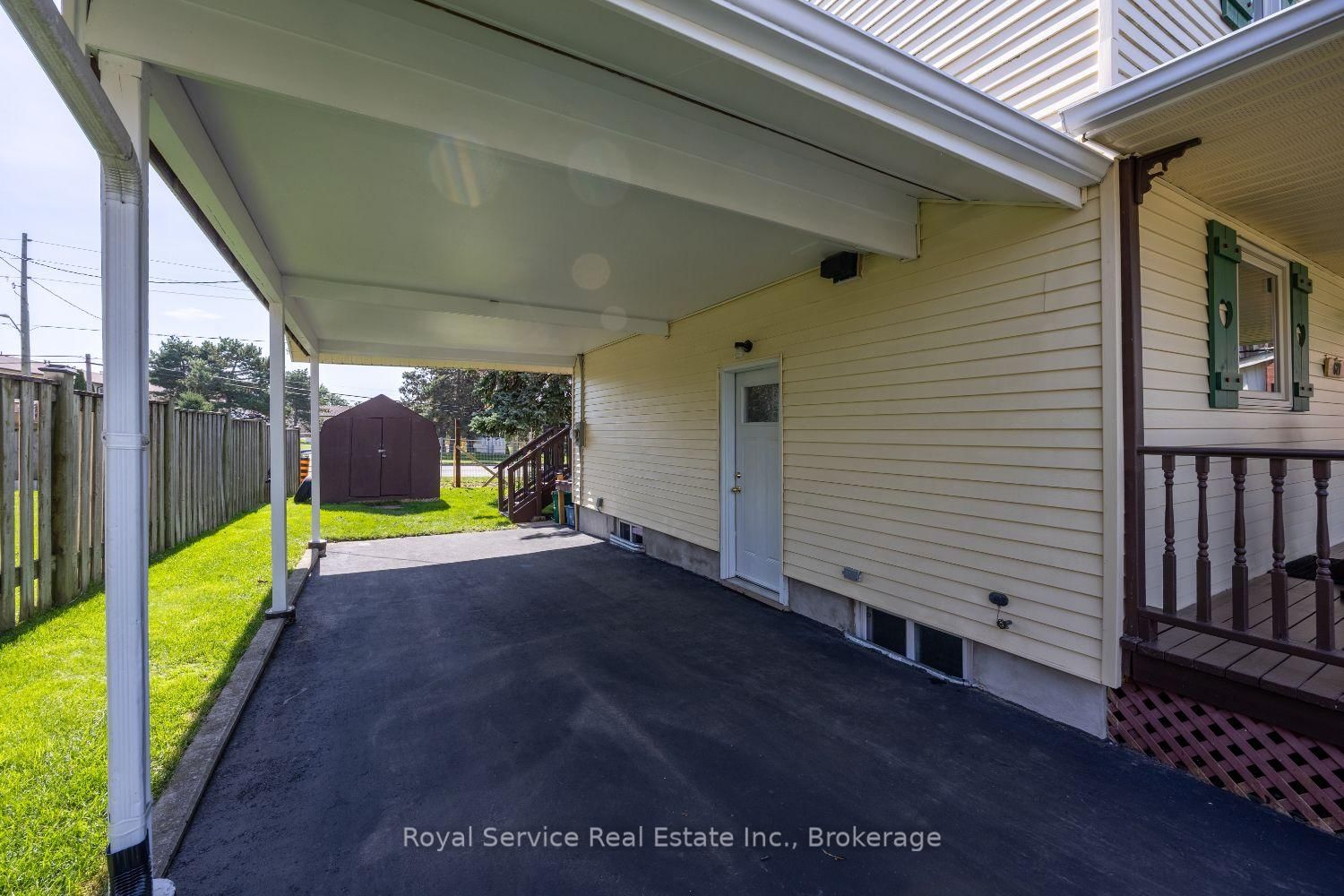 627 Whistler Drive • Oshawa, ON photo 9