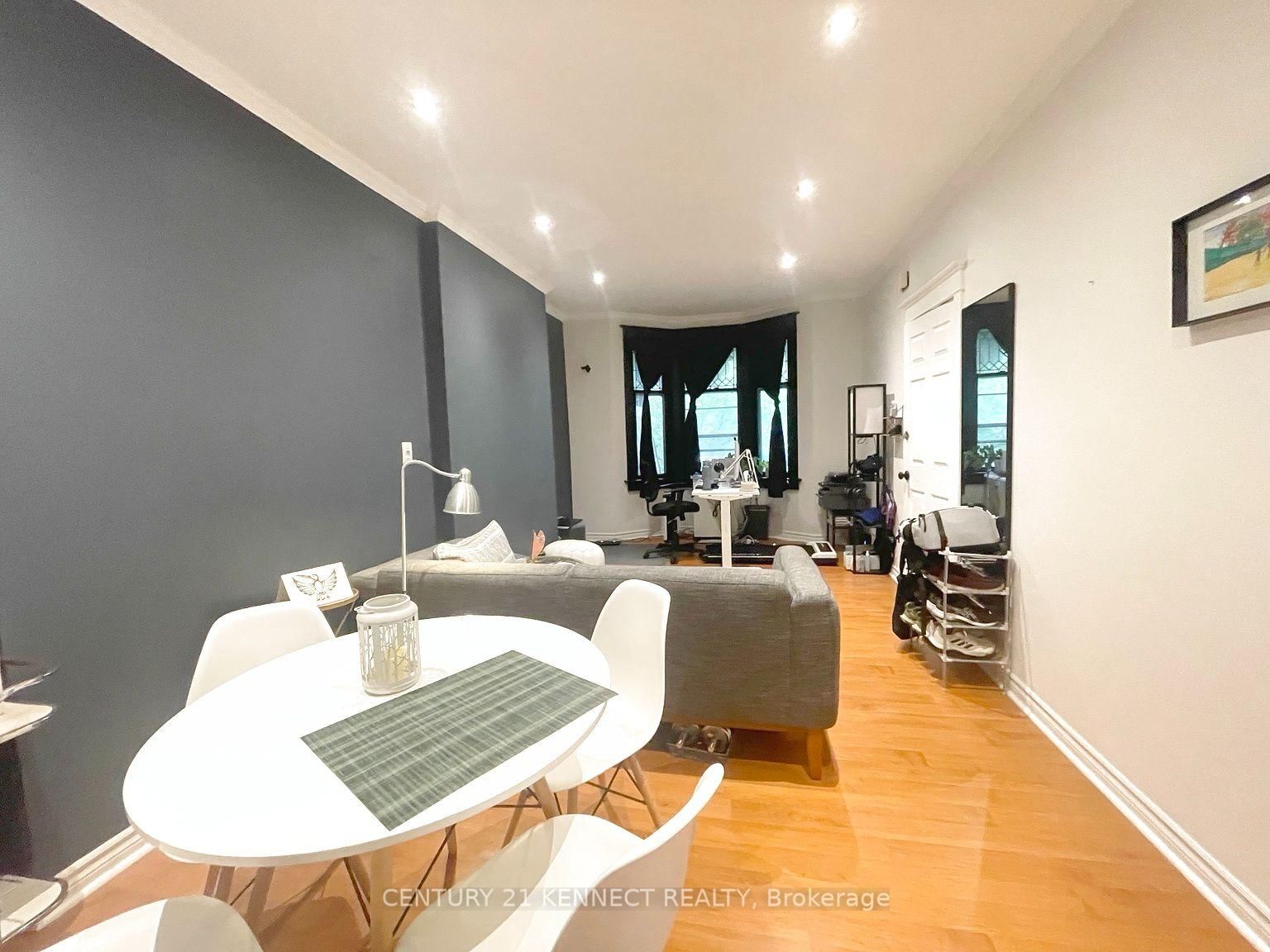 76 Browning Avenue, Toronto 2
