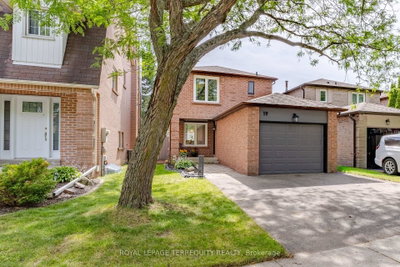 19 Brocklesby Crescent • Ajax, ON photo 2