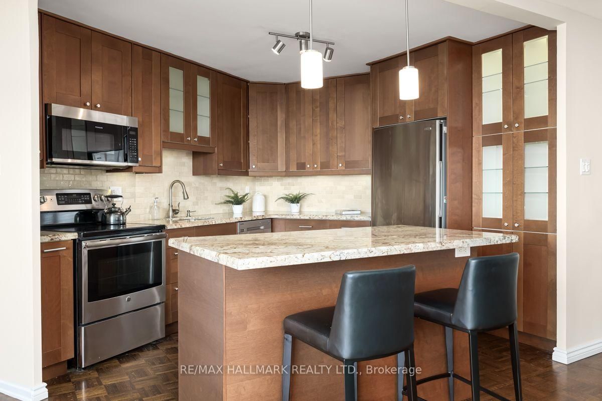 980 Broadview Avenue • #1201 • Toronto, ON photo 4