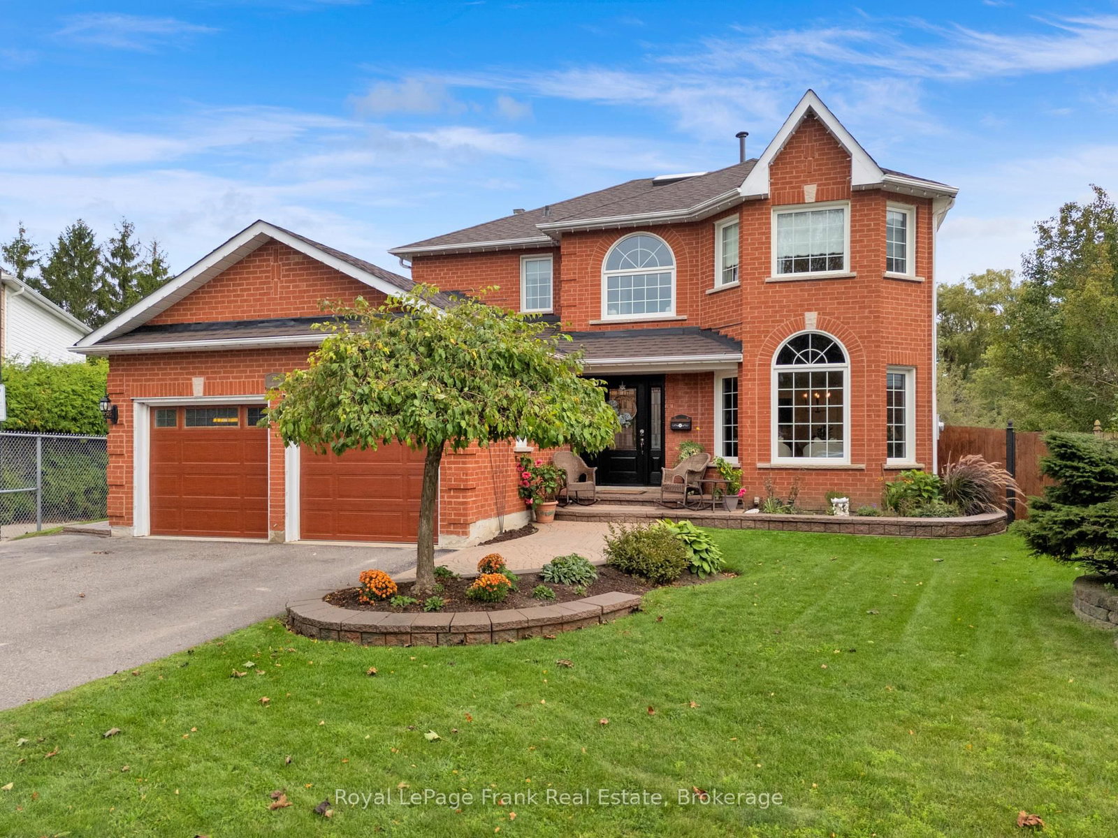 37 Living Court • Clarington, ON photo 1