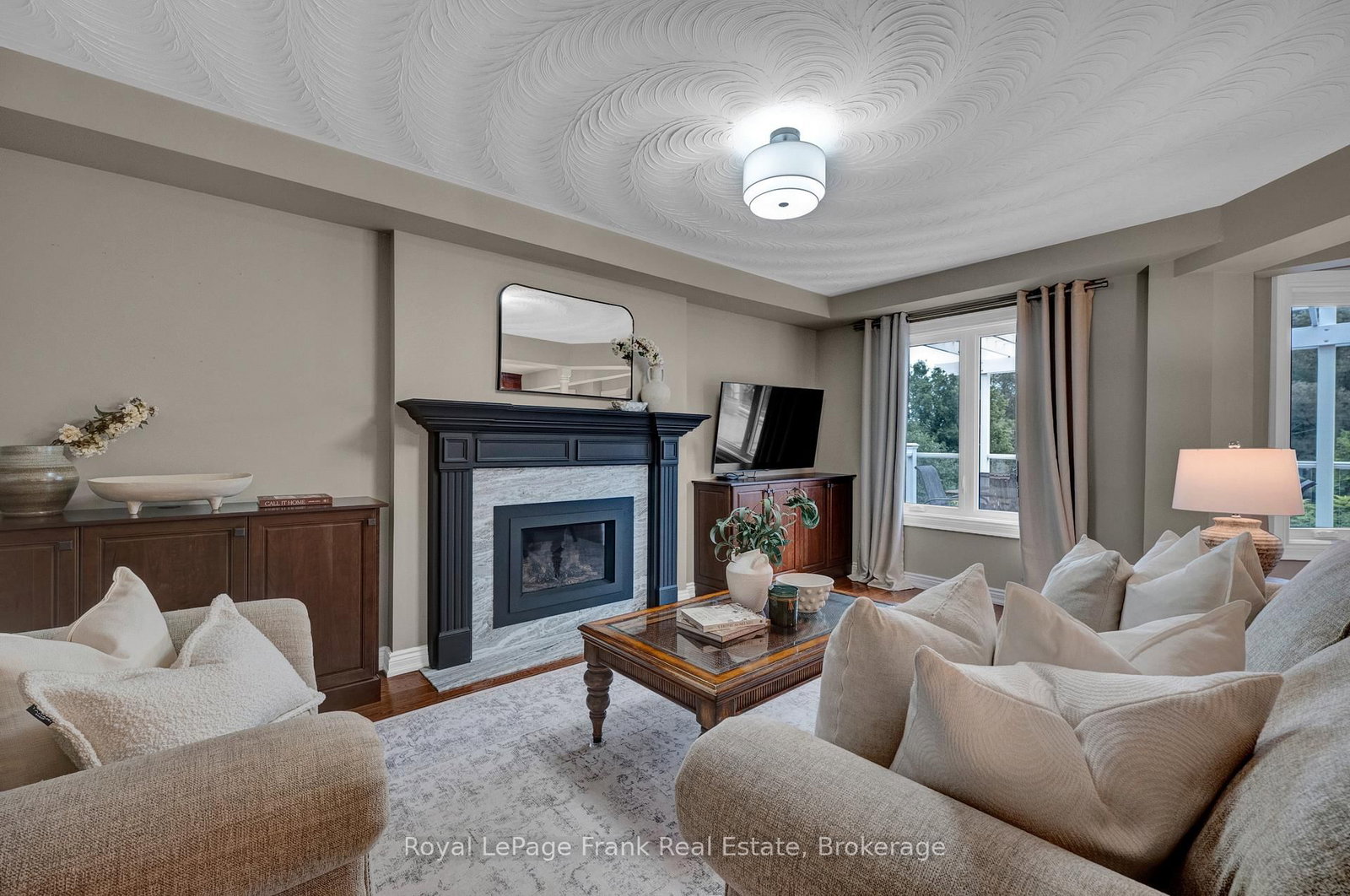 37 Living Court • Clarington, ON photo 18