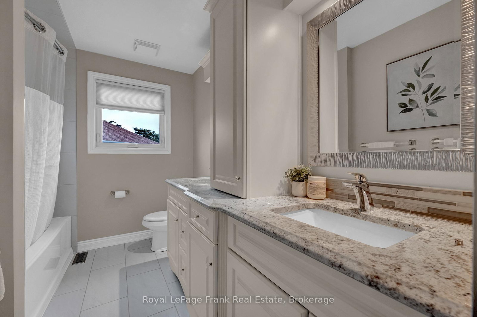37 Living Court • Clarington, ON photo 35