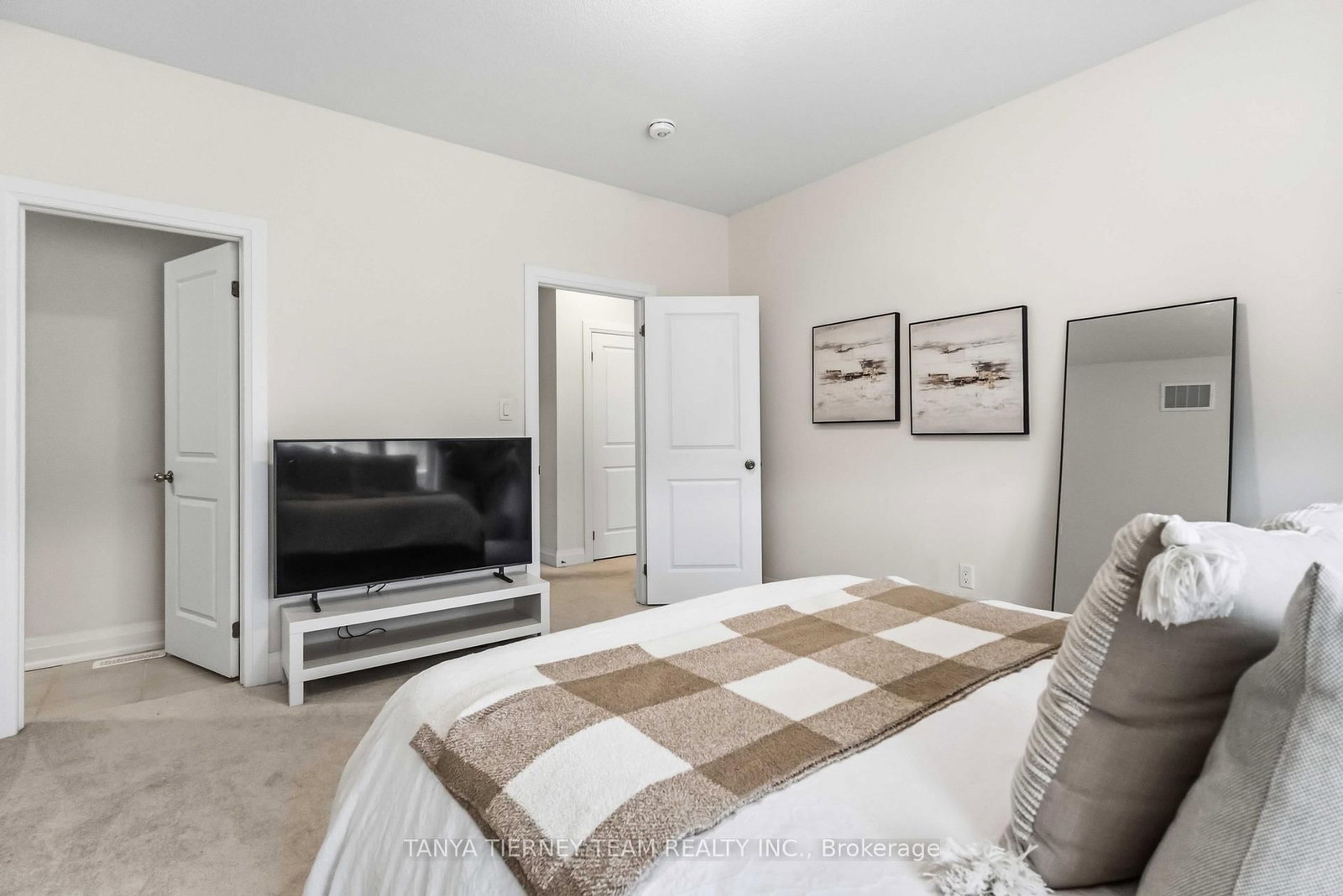 29 Vickery Street • Whitby, ON photo 36