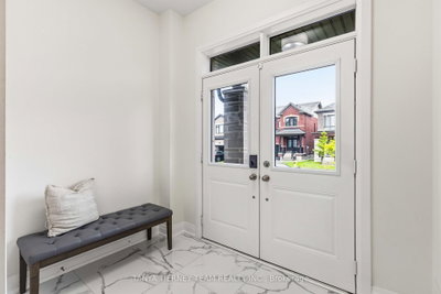 29 Vickery Street • Whitby, ON photo 5