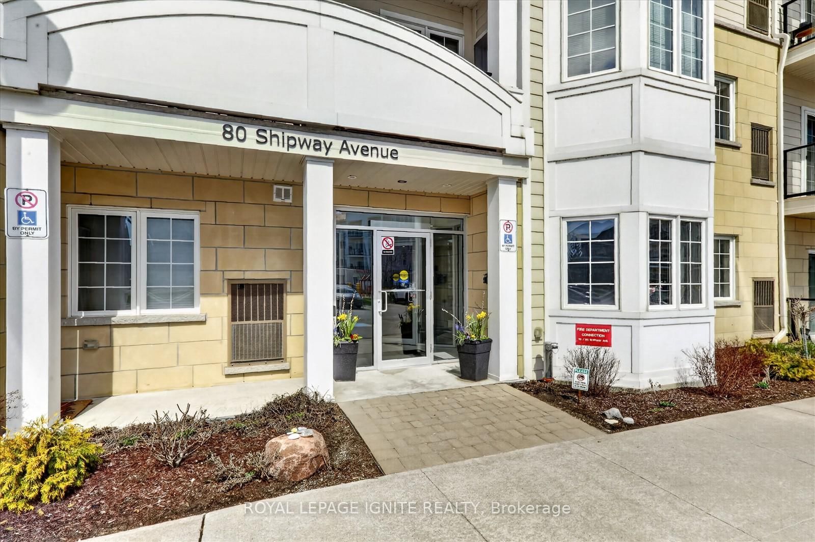 215 - 80 Shipway Avenue, Clarington 4