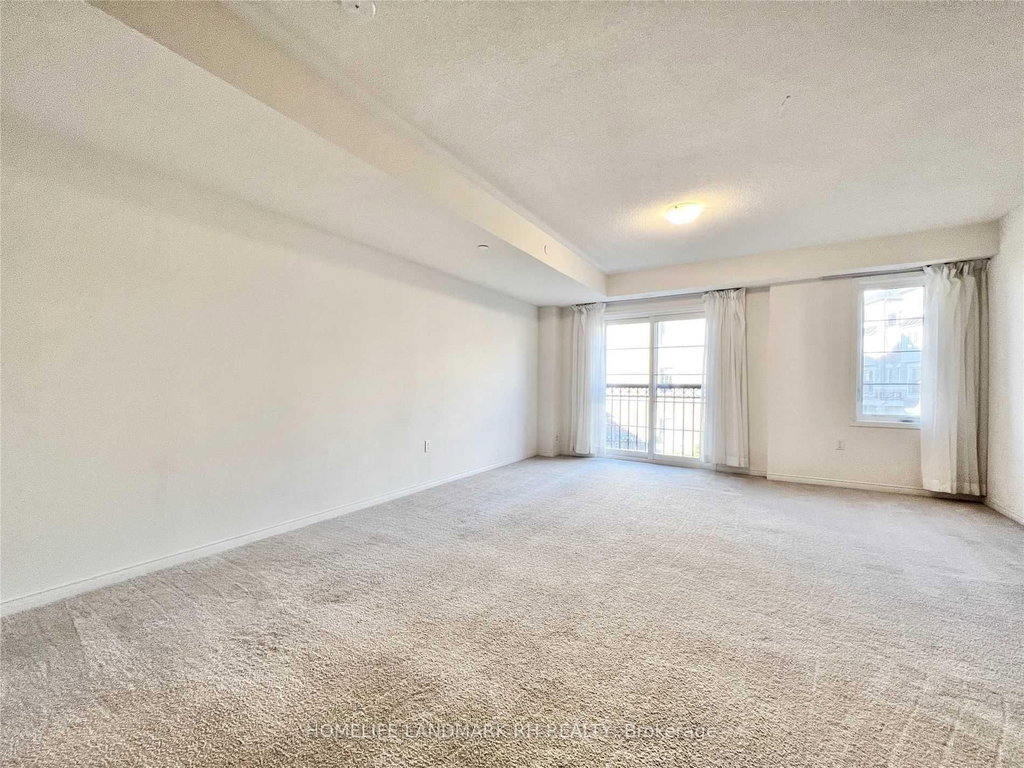 2633 Eaglesham Path 3