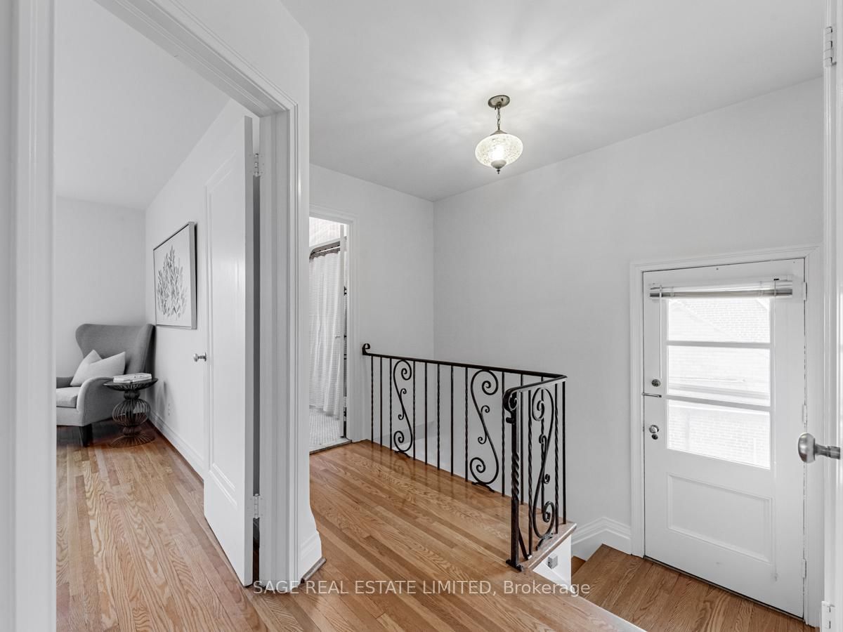 28 Barbara Crescent • Toronto, ON photo 16