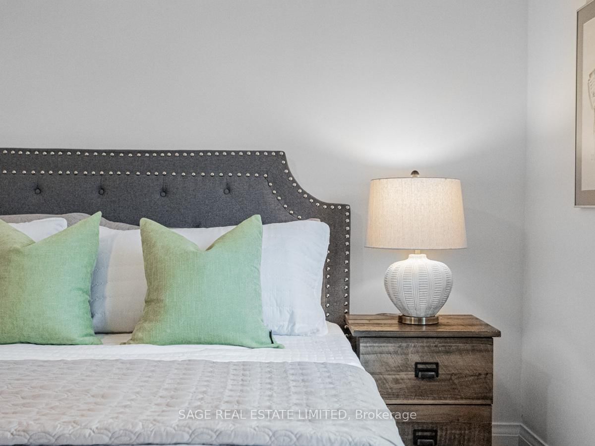 28 Barbara Crescent • Toronto, ON photo 21