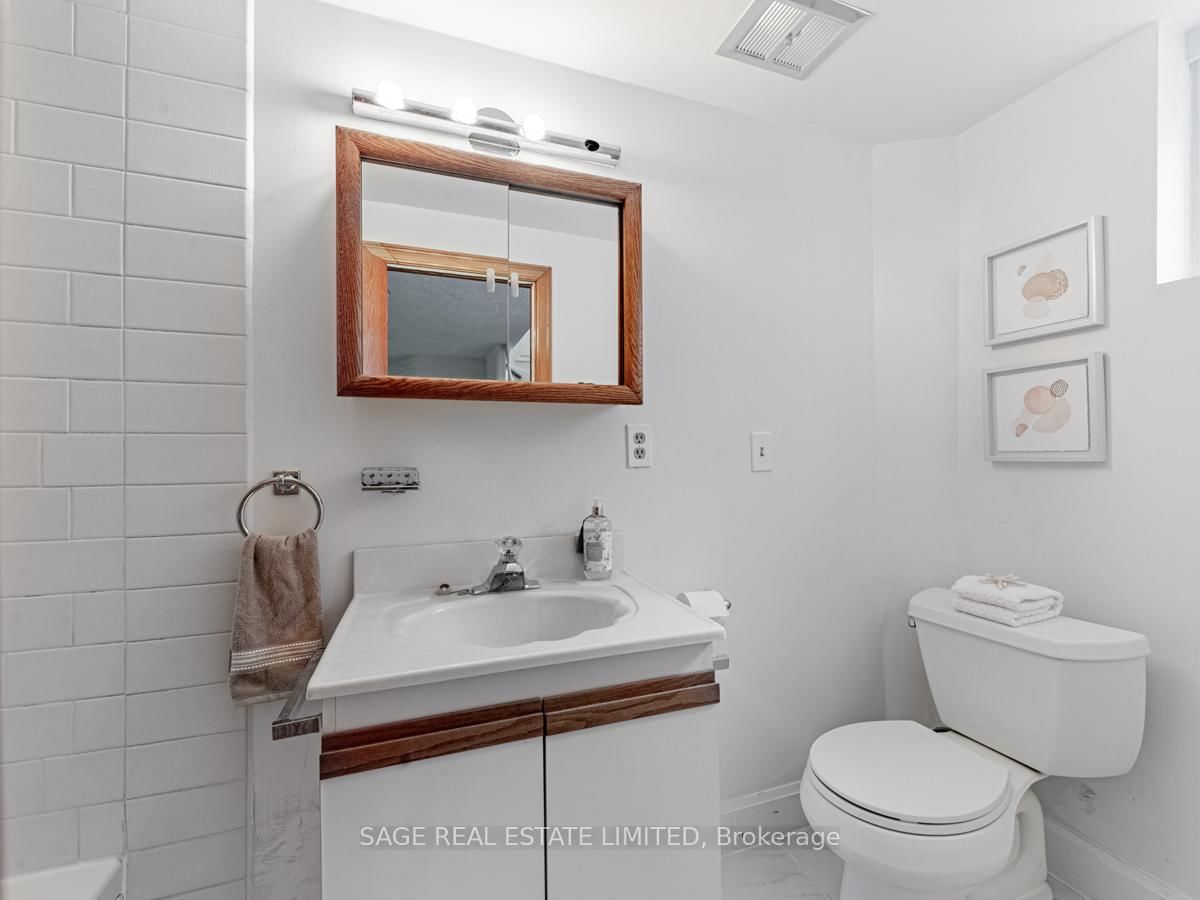 28 Barbara Crescent • Toronto, ON photo 27