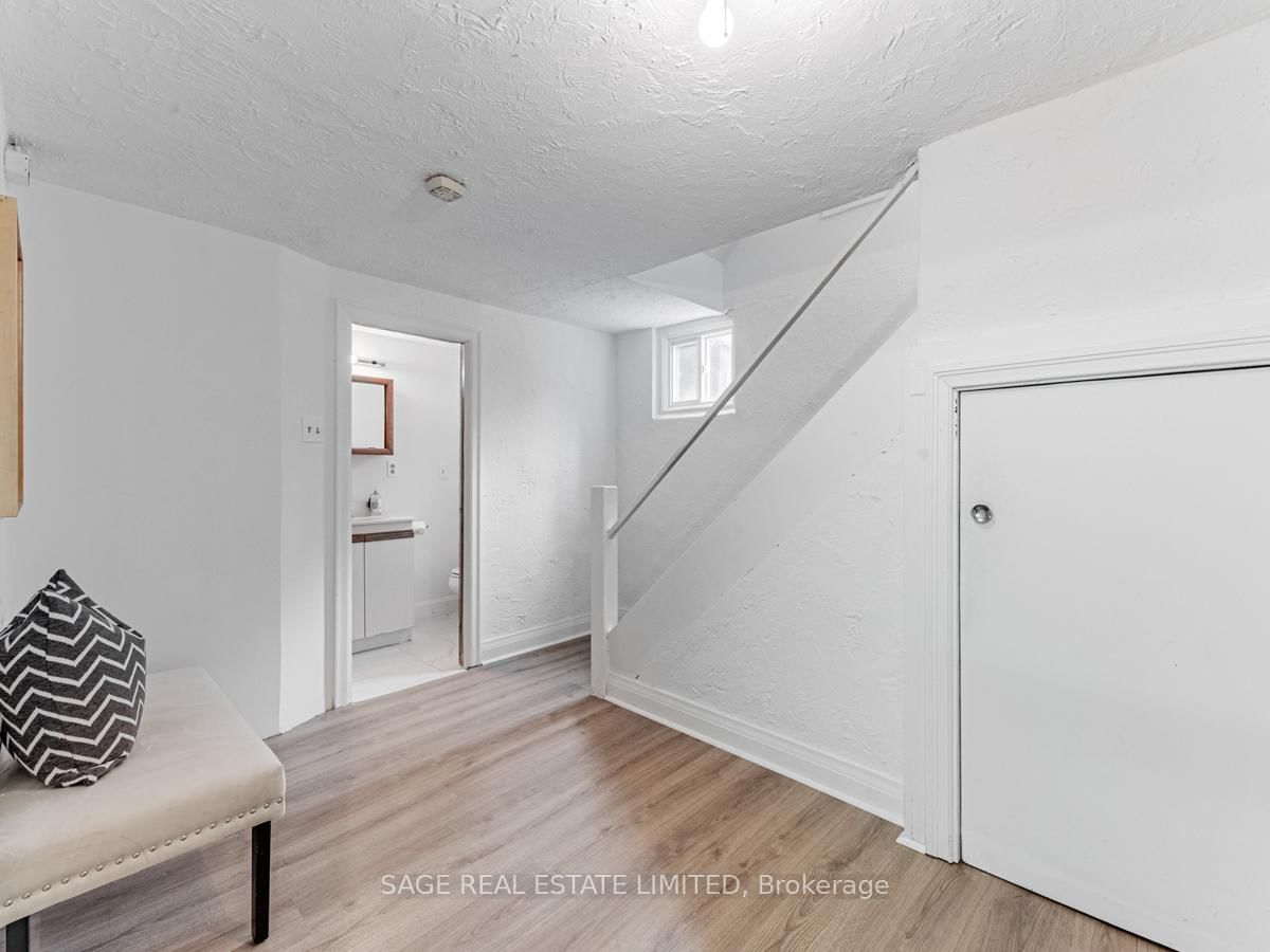28 Barbara Crescent • Toronto, ON photo 32