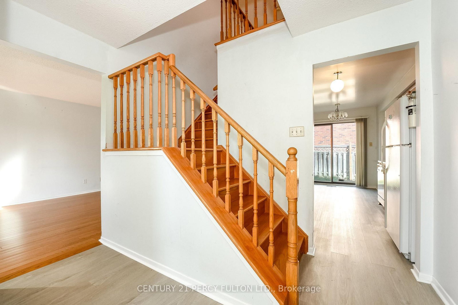 2 pennybrook Lane • Toronto, ON photo 14