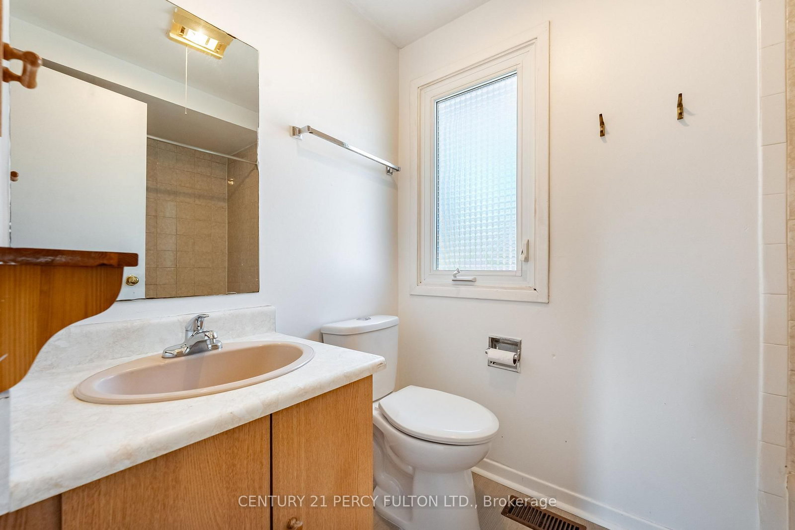 2 pennybrook Lane • Toronto, ON photo 20
