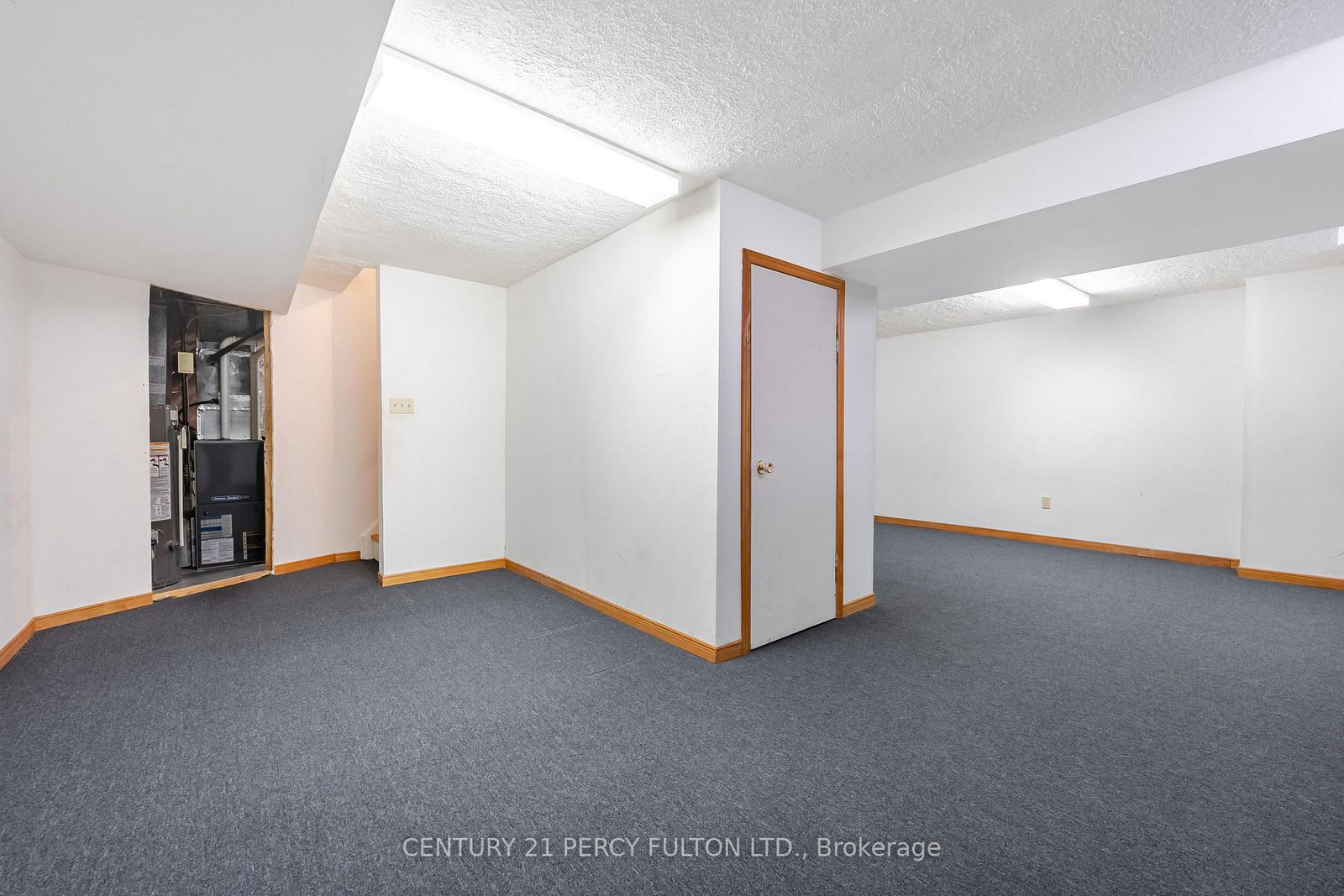 2 pennybrook Lane • Toronto, ON photo 31