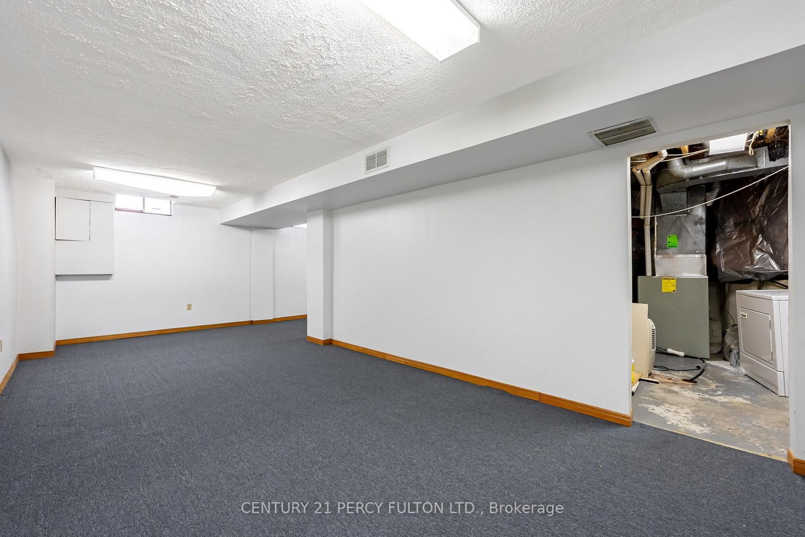 2 pennybrook Lane • Toronto, ON photo 33