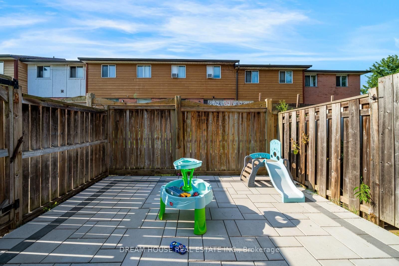 68 Mcgonigal Lane • Ajax, ON photo 33