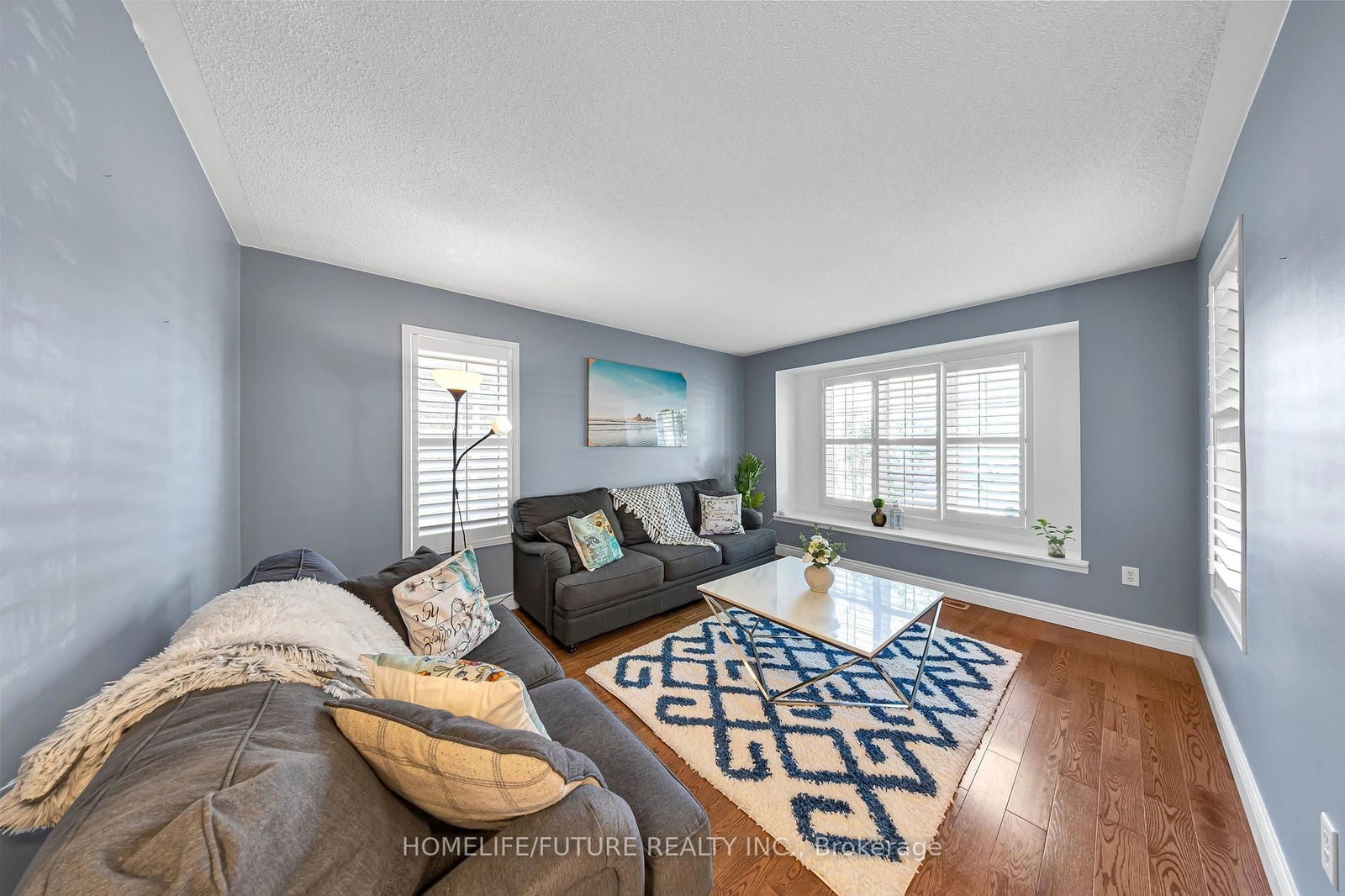 17 Grainger Crescent • Ajax, ON photo 3