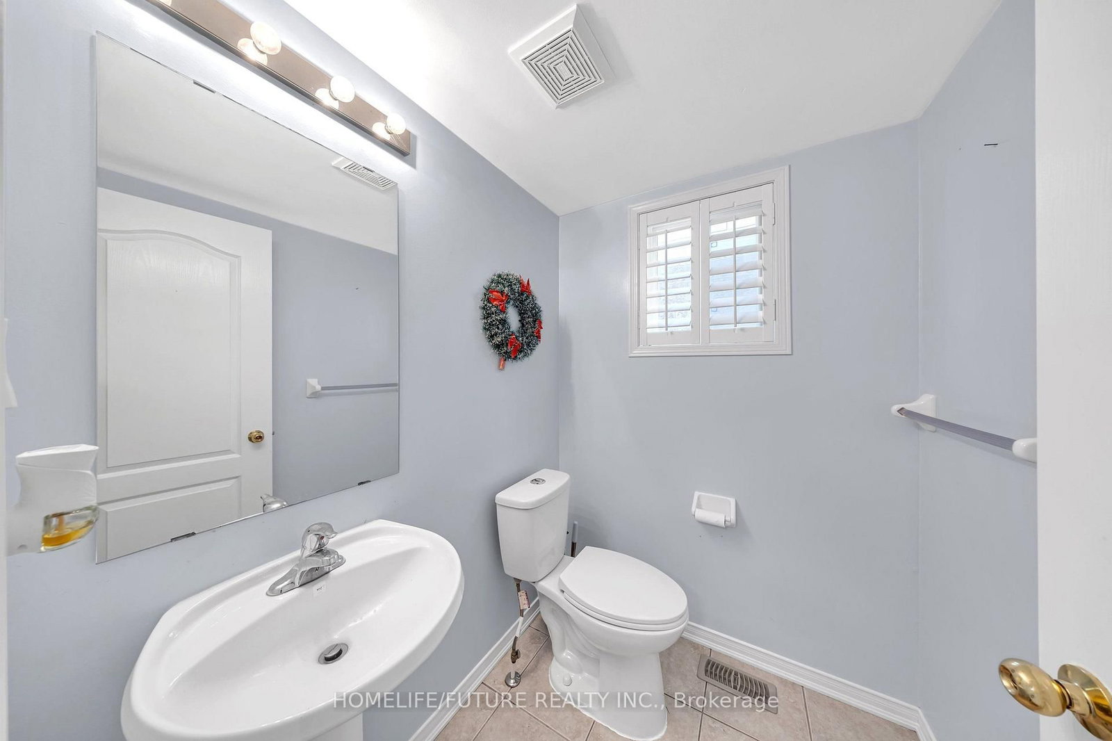 17 Grainger Crescent • Ajax, ON photo 6