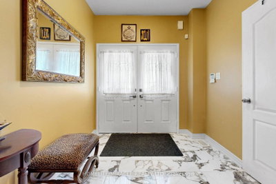 2003 Queensbury Drive • Oshawa, ON photo 3