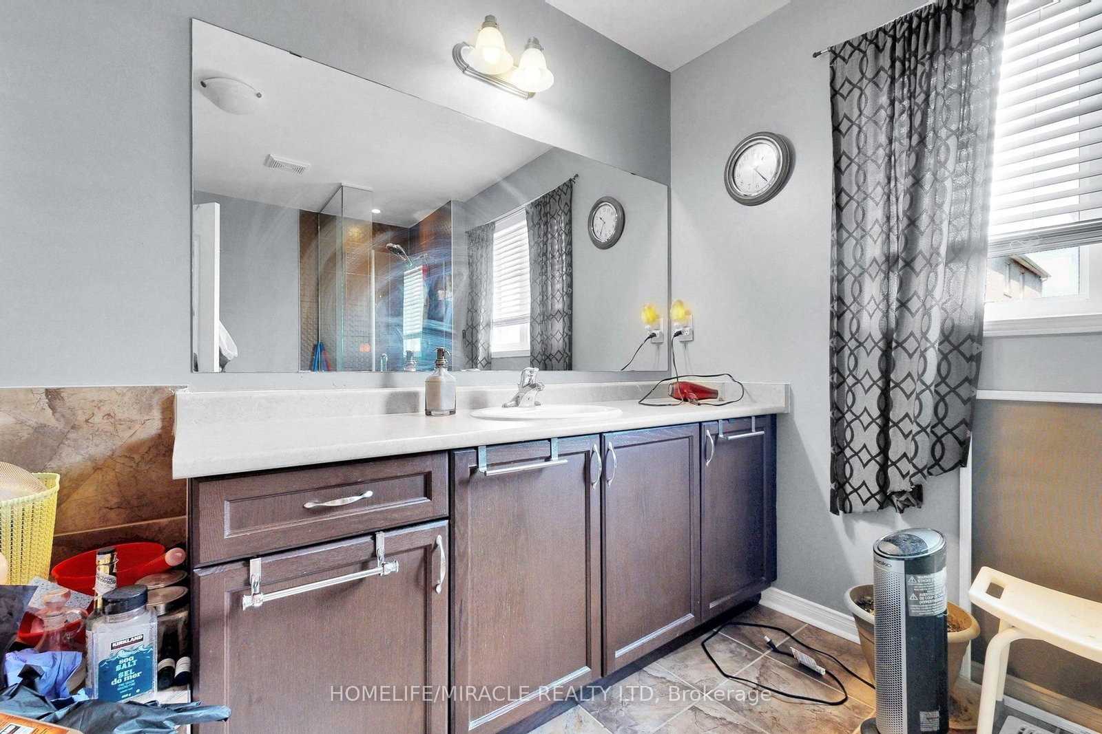 2003 Queensbury Drive • Oshawa, ON photo 34