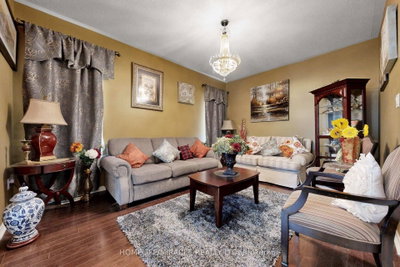 2003 Queensbury Drive • Oshawa, ON photo 5