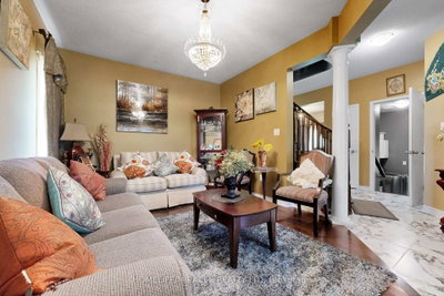 2003 Queensbury Drive • Oshawa, ON photo 6