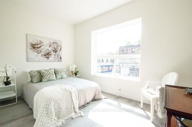 2F - 1448 Gerrard Street E