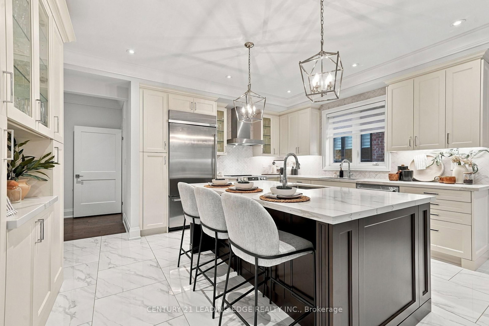 301 Fiddlers Court • Pickering, ON photo 14