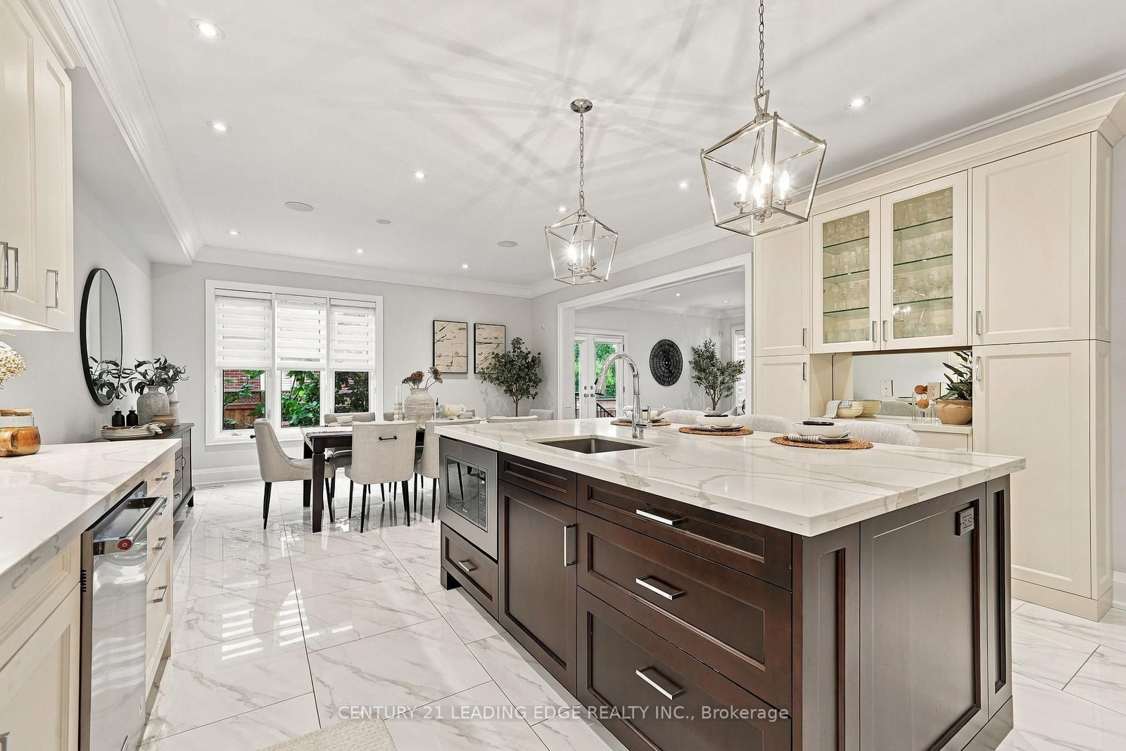 301 Fiddlers Court • Pickering, ON photo 16