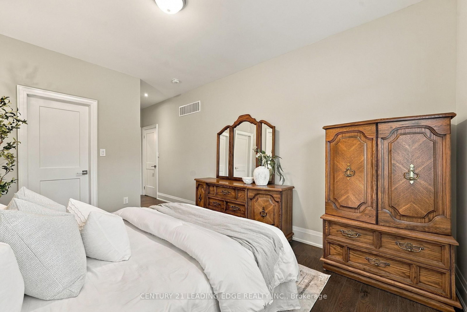 301 Fiddlers Court • Pickering, ON photo 29