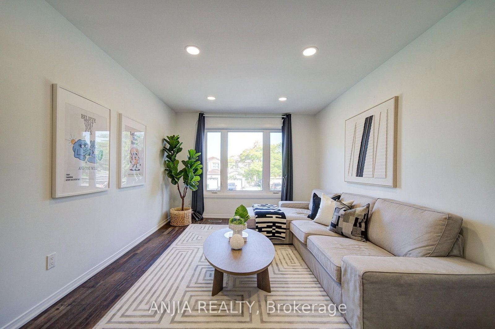 63 Enchanted Hills Crescent • Toronto, ON photo 13