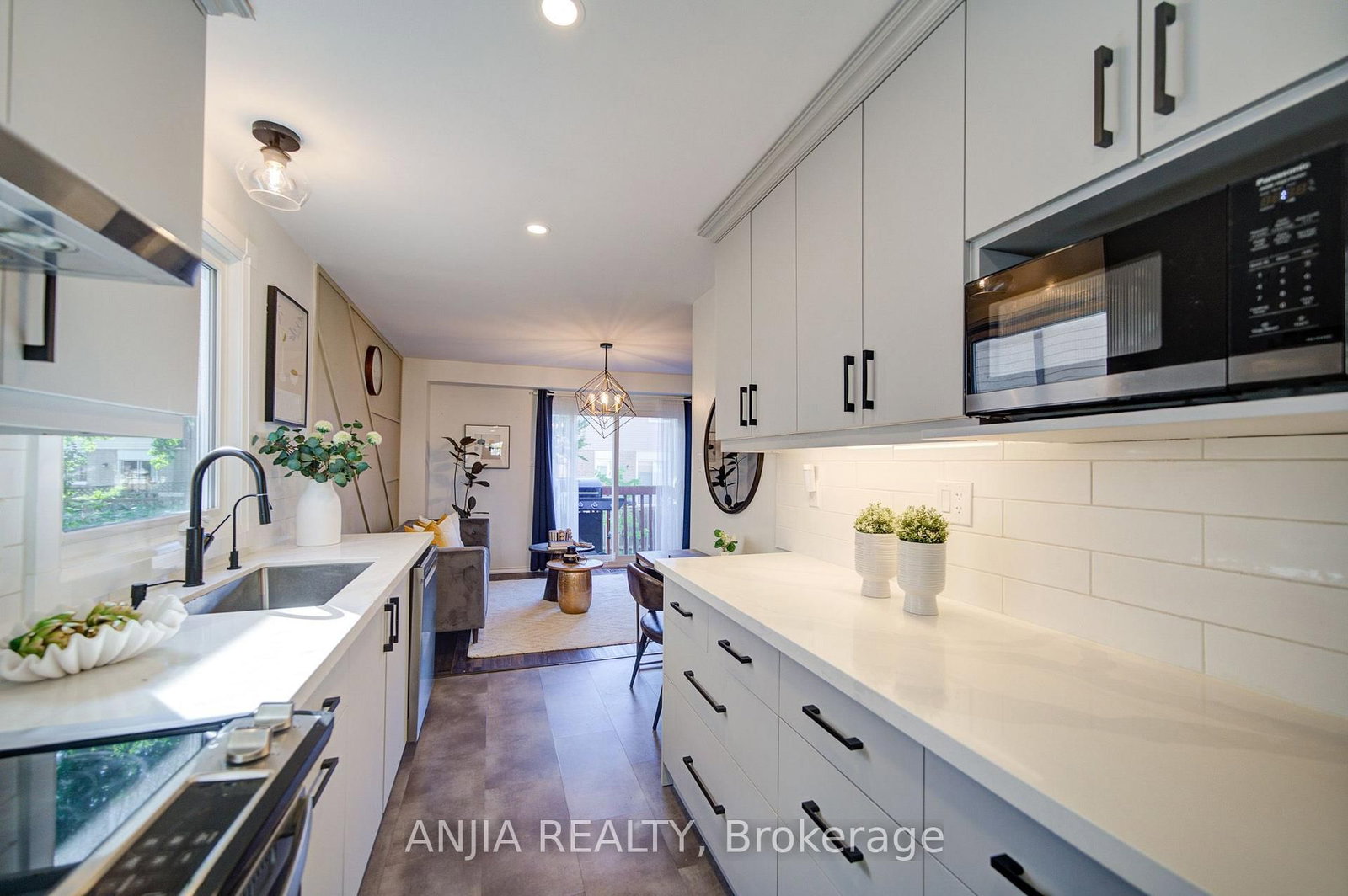 63 Enchanted Hills Crescent • Toronto, ON photo 19