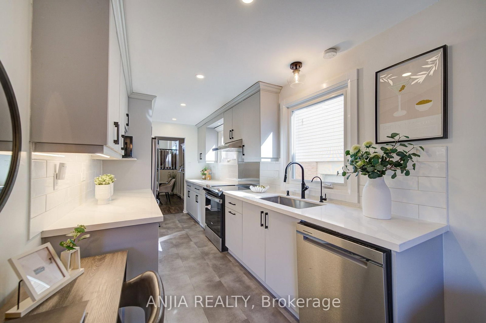 63 Enchanted Hills Crescent • Toronto, ON photo 21