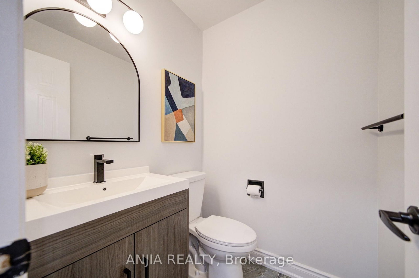 63 Enchanted Hills Crescent • Toronto, ON photo 28