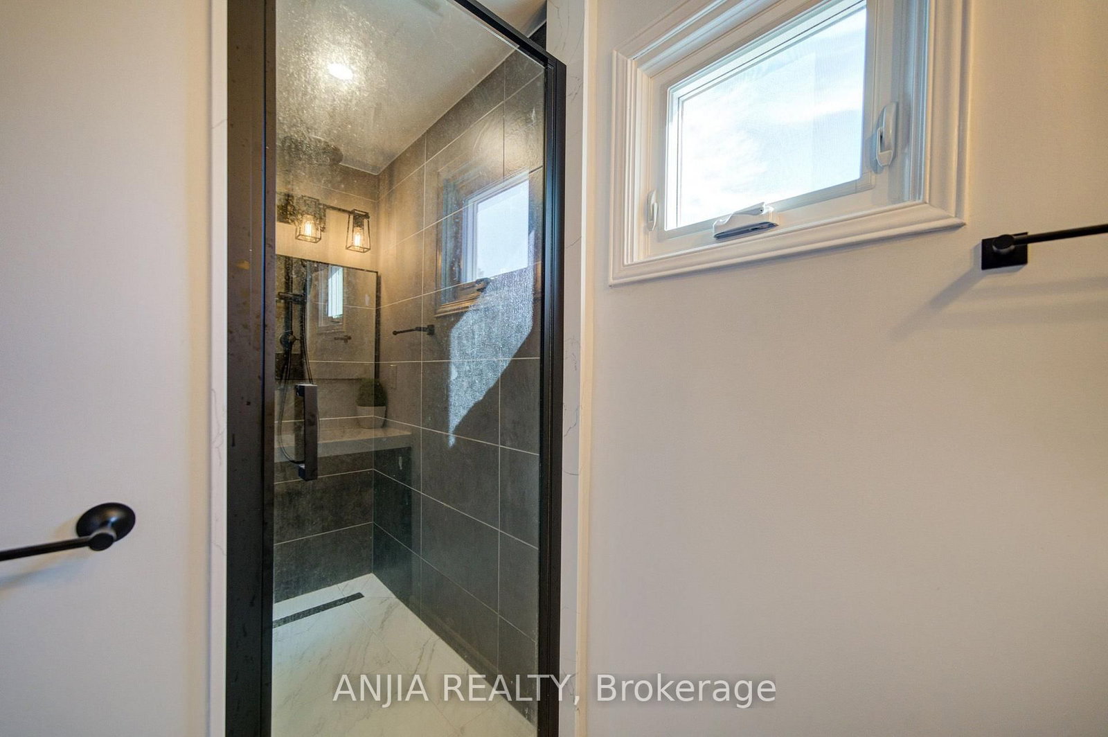 63 Enchanted Hills Crescent • Toronto, ON photo 35