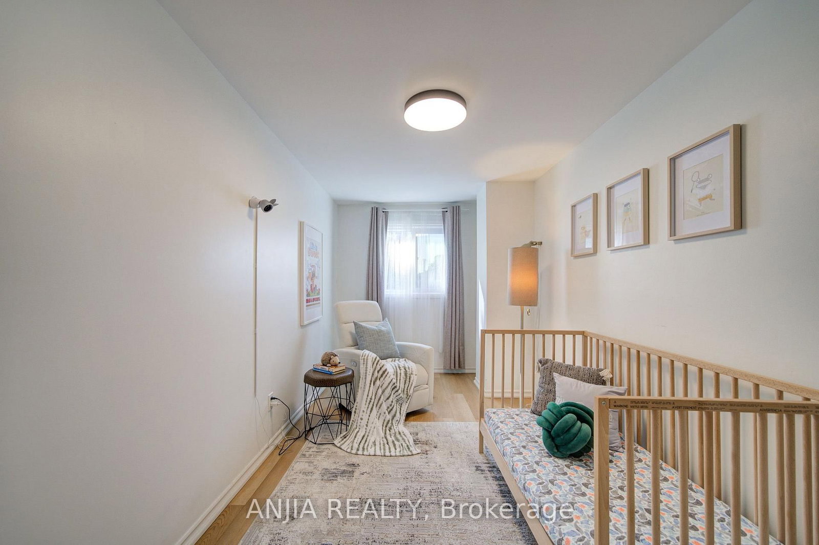 63 Enchanted Hills Crescent • Toronto, ON photo 43