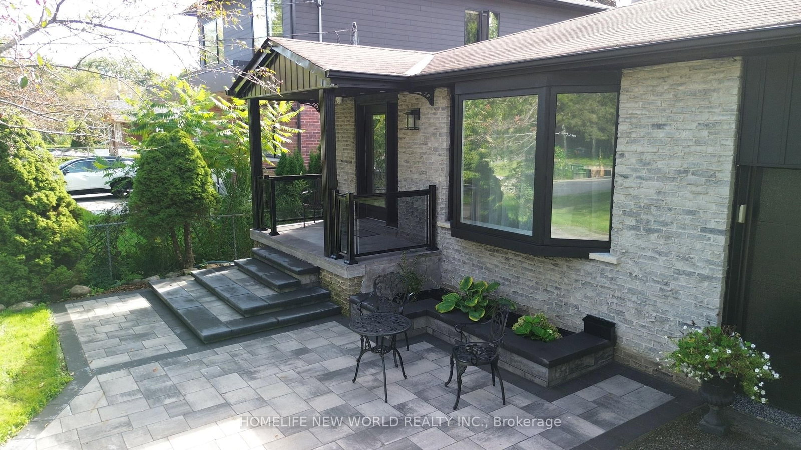 530 Rouge Hills Drive • Toronto, ON photo 3